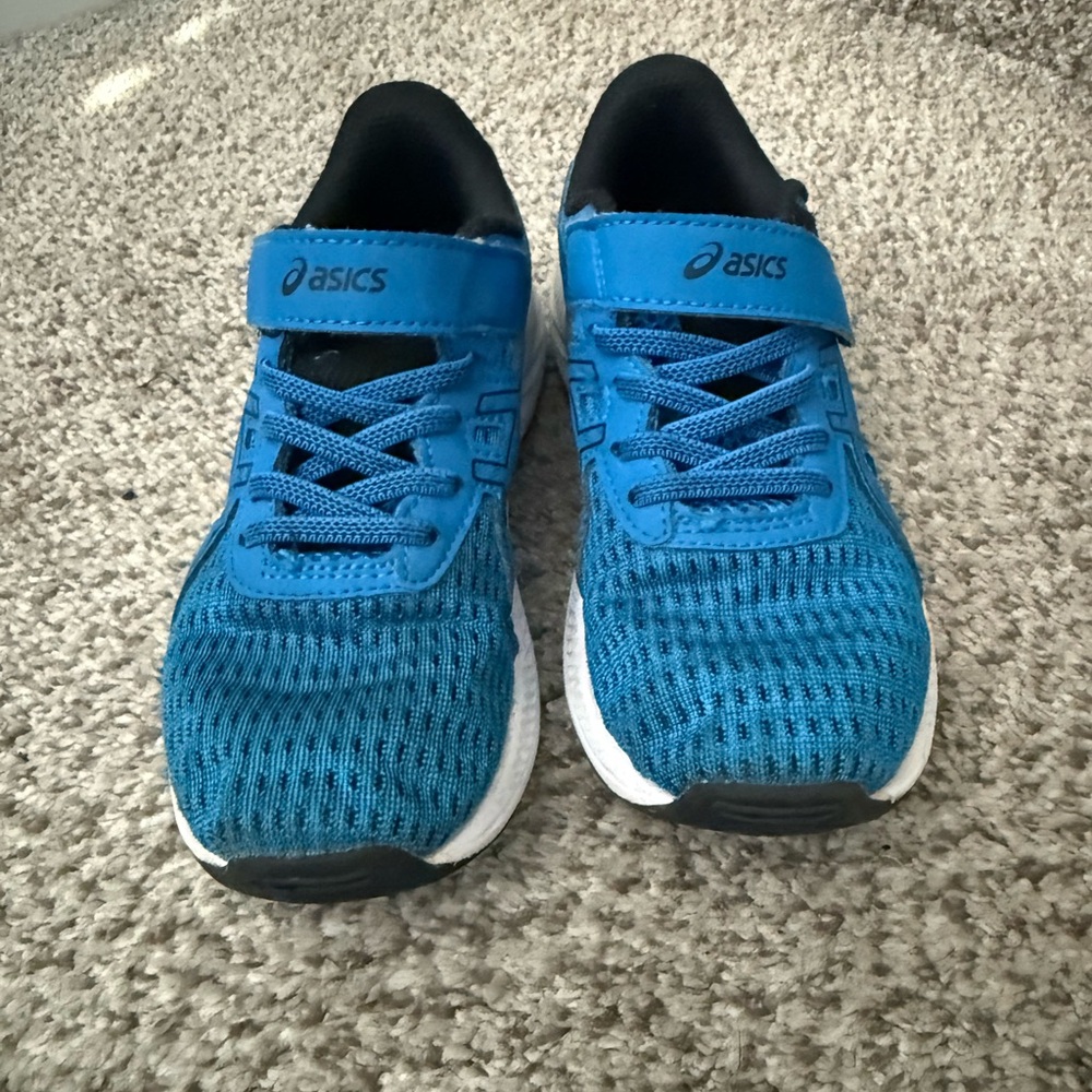 ASICS Kids Vibrant Blue Sneakers